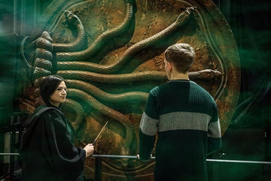 Harry Potter: Warner Bros. Studio Tour from King's Cross - King’s Cross to Leavesden: how the transport really shapes the day