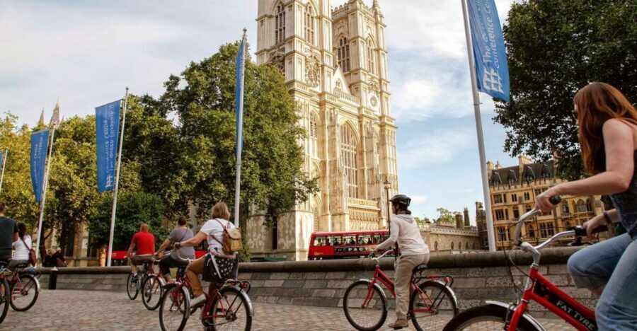 Highlights of Royal London Bike Tour (3 Hours) - Crossing the Thames: the stories that turn landmarks into context
