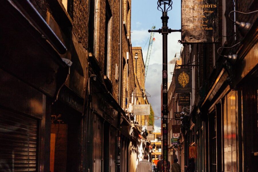 London: 2.5-Hour Off the Beaten Track Private City Tour - Brick Lane: street energy plus context you won’t get alone