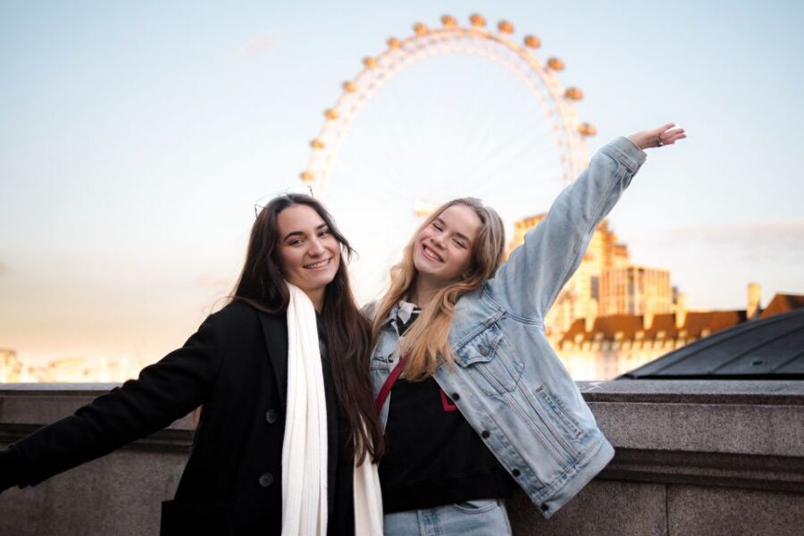 London: A Unique Photoshoot Experience at Famous Sites - Picking Your London Photo Hotspots (London Eye, Notting Hill, or Covent Garden)