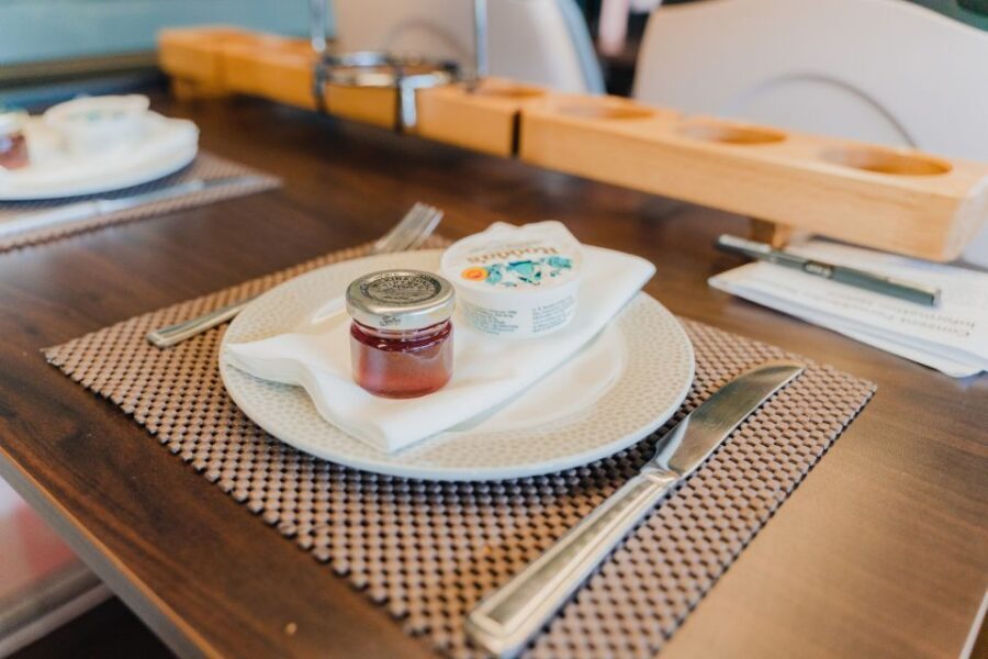 London: Afternoon Tea Bus with a Glass of Prosecco - The afternoon tea menu: what you actually eat, in the right order