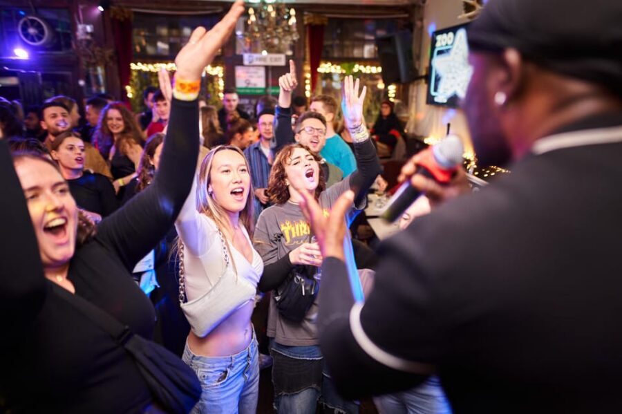 London: Bar and Club Crawl to 5 Central London Venues - The dress code and ID rules that can stop you fast