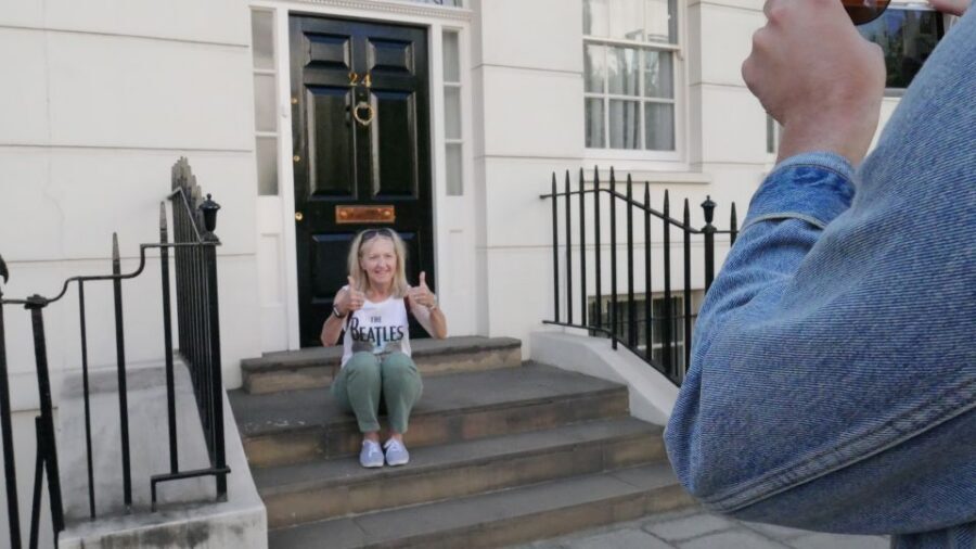 London: Beatles Tour by Black Taxi - The rooftop concert and the big timeline moments