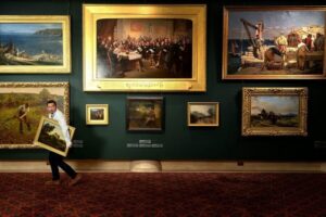 London: British Museum Highlights Guided Small Group Tour - Getting Around the Museum Without Feeling Like a Ping-Pong Ball