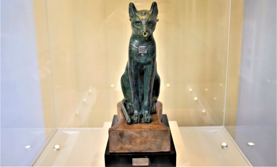 London: British Museum Private Guided Tour with Tickets - Egypt in Focus: Rosetta Stone, Tutankhamun, and the Meaning of Decoding