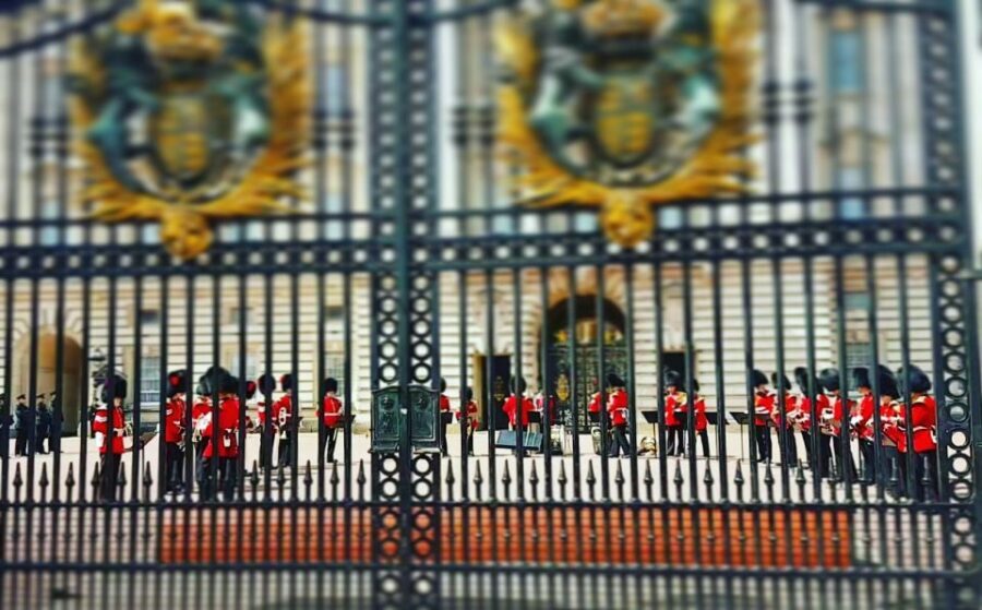 London: British Royalty Walking Tour - Practical Tips That Make the Walk Feel Easy