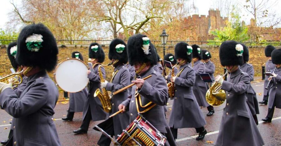London: Buckingham Palace & Changing of the Guard Experience - Key things to know before you go