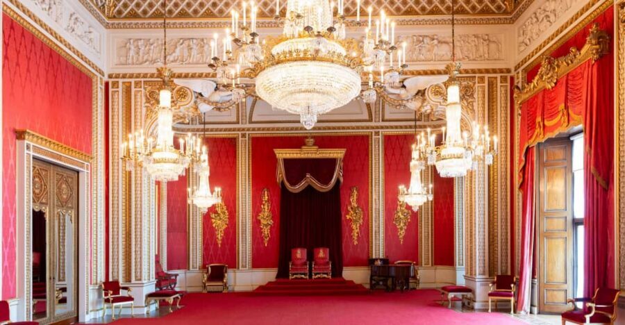 London: Buckingham Palace State Rooms & Royal Walking Tour - The Mall and St James’s Park: where ceremony routes meet real London
