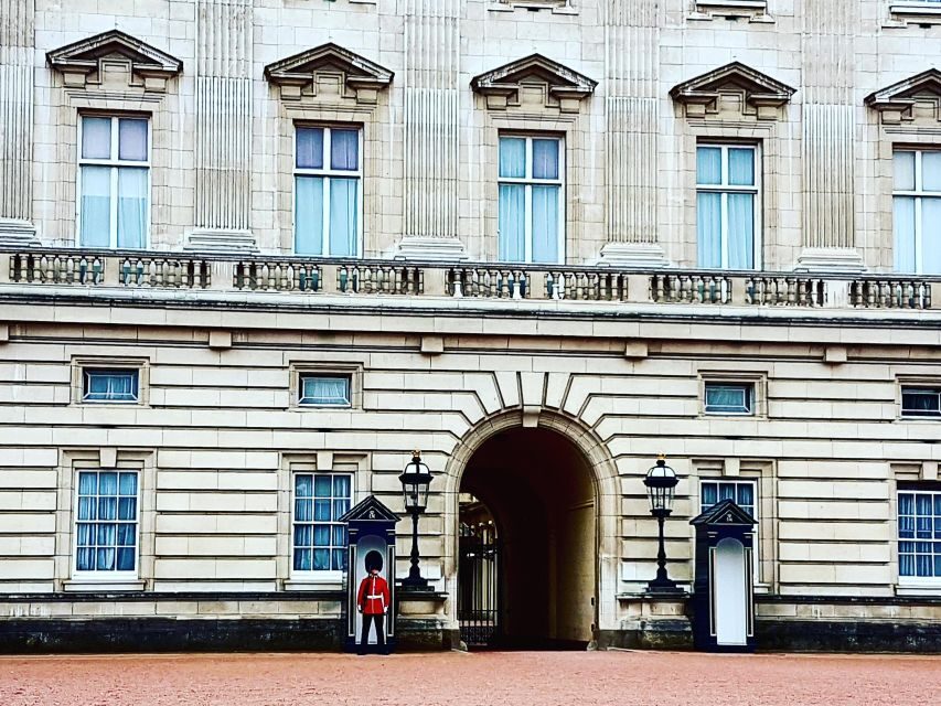 London: Buckingham Palace, Westminster Abbey & Big Ben Tour - Key moments that make this tour work