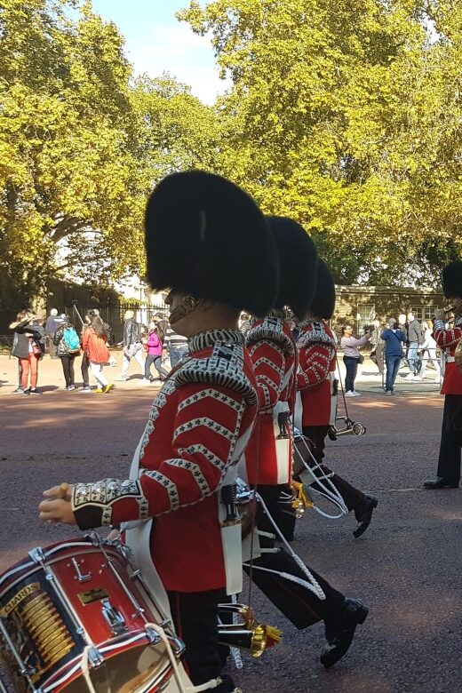 London: Buckingham Palace, Westminster Abbey & Big Ben Tour - Whitehall and Horse Guards: classic ceremonial sightlines
