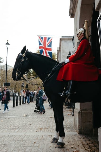 London: Changing of the Guard Experience and Landmarks Tour - Should you book this Changing of the Guard and landmarks tour?
