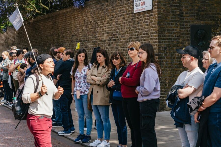 London: Changing of the Guard Tour by Buckingham Palace - Key things that make this tour worth your time