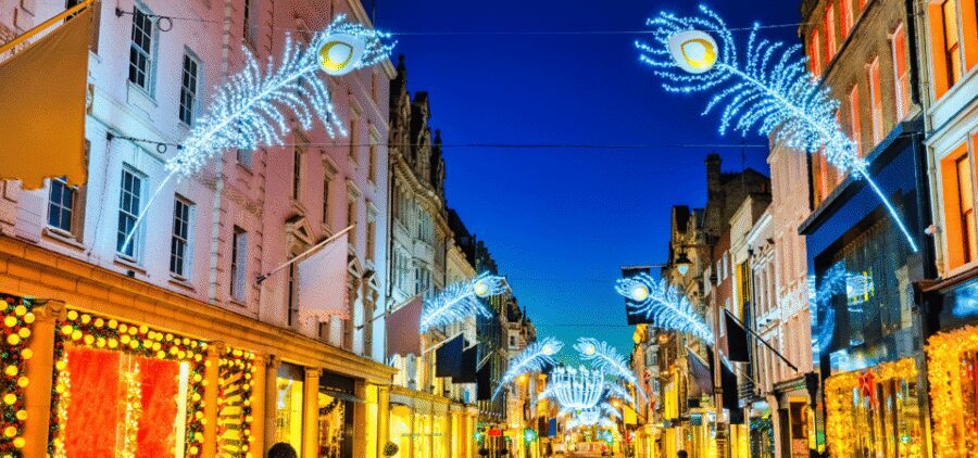 London: Christmas Lights Self Guided Walking Tour - Key moments to look forward to