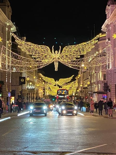 London: Christmas Lights Tour by Vintage Double-Decker Bus - 90 Minutes on a Vintage Bus: What This Tour Feels Like