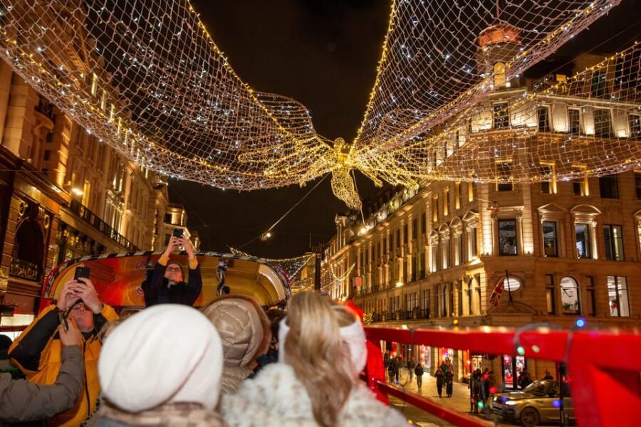 London: Christmas Lights Tour by Vintage Double-Decker Bus - Big Ben, Westminster, Trafalgar Square, and Lord Nelson: Landmark Moments Without the Long Walk