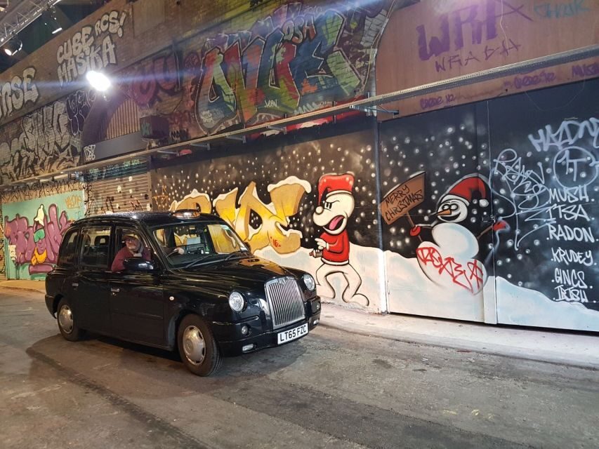 London: Christmas Lights Tour in a Black Cab - Live commentary: what you learn while you’re seeing the lights