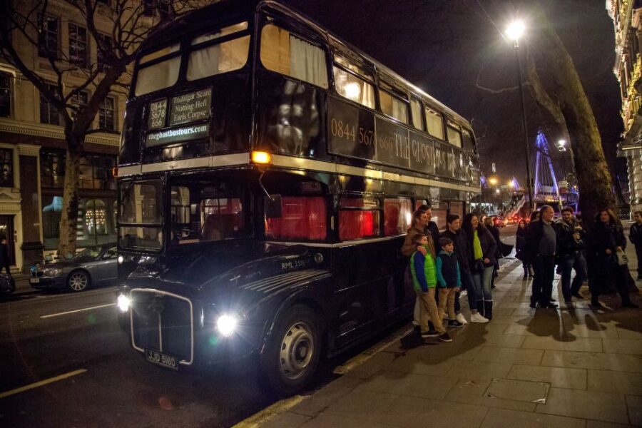 London: Comedy Horror Ghost Tour on a Bus - The black 1960s Routemaster feel: why the bus itself helps the story