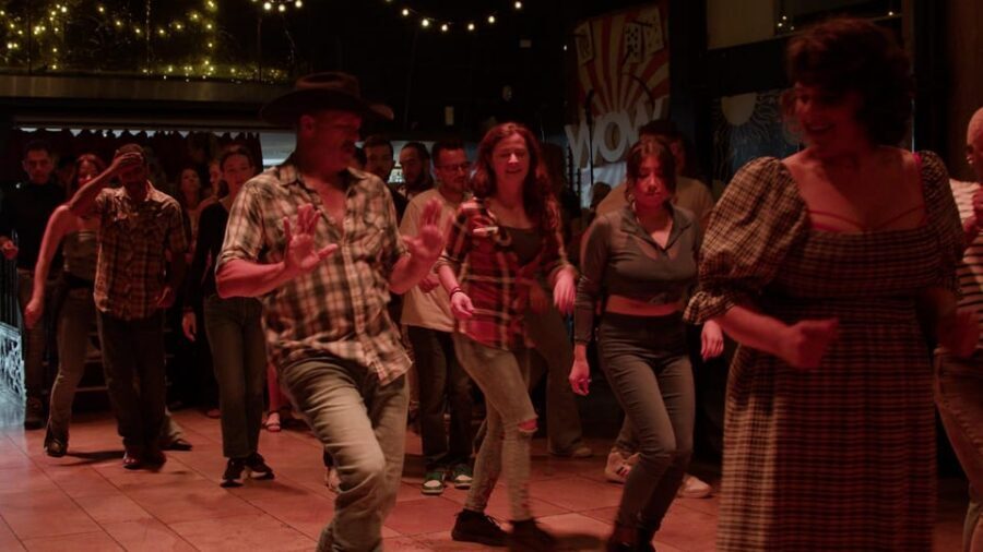 London: Country Music Party with Line Dancing, Two-stepping - Big Belly Bar in Southwark: your country-weekend shortcut