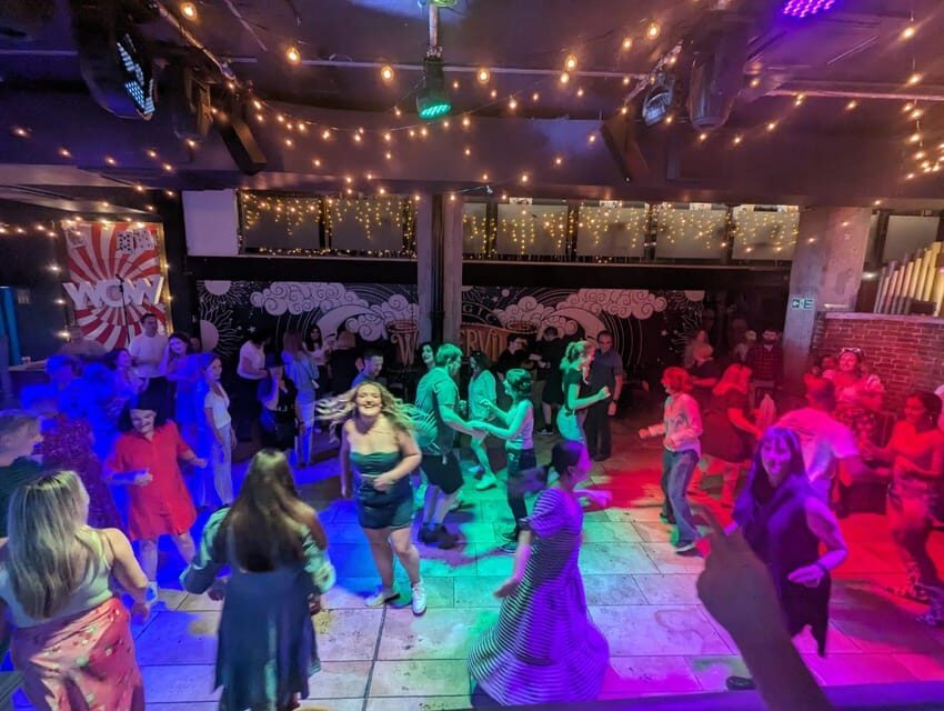London: Country Music Party with Line Dancing, Two-stepping - Live country music and the sing-along energy
