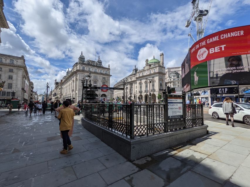 London: Custom Private Tour by Car - The museum pairing that fits: British Museum and Natural History Museum