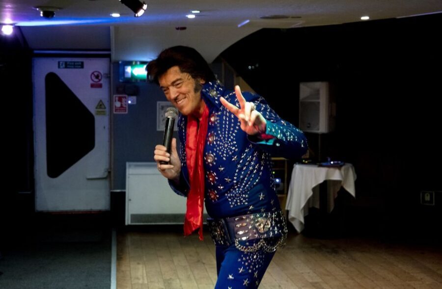 London: Dinner Cruise with Elvis Tribute on the Thames River - Practical tips so your night runs smoothly