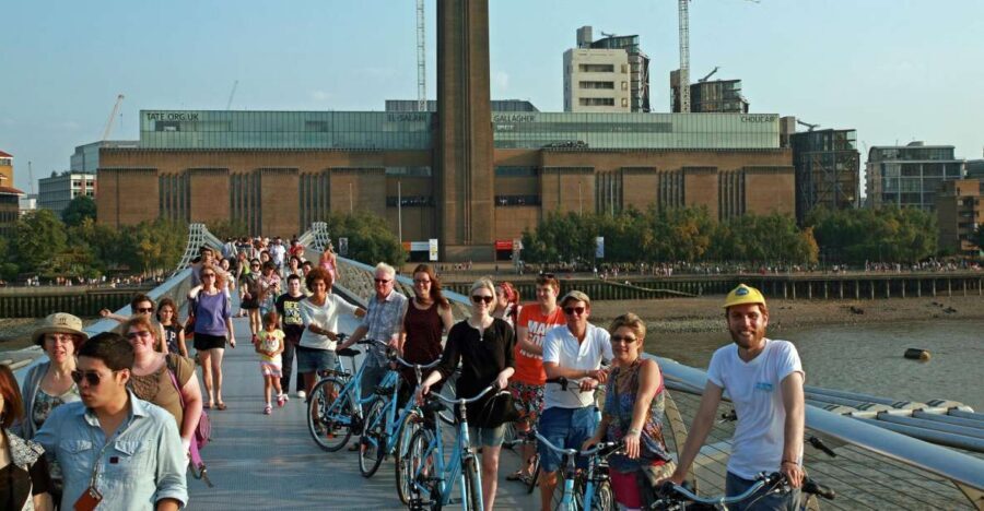 London: East London Town 3.5-Hour Bike Tour - Setting Off From Kennington: The Easy Start That Gets You Oriented