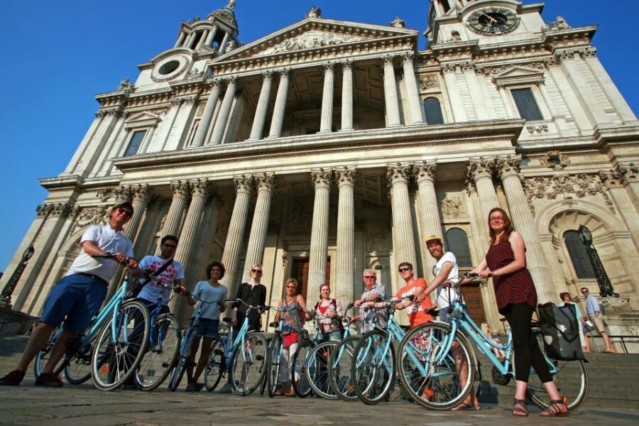London: East London Town 3.5-Hour Bike Tour - From Royal Exchange to St Paul’s: A Fast Ride Between Power Levels