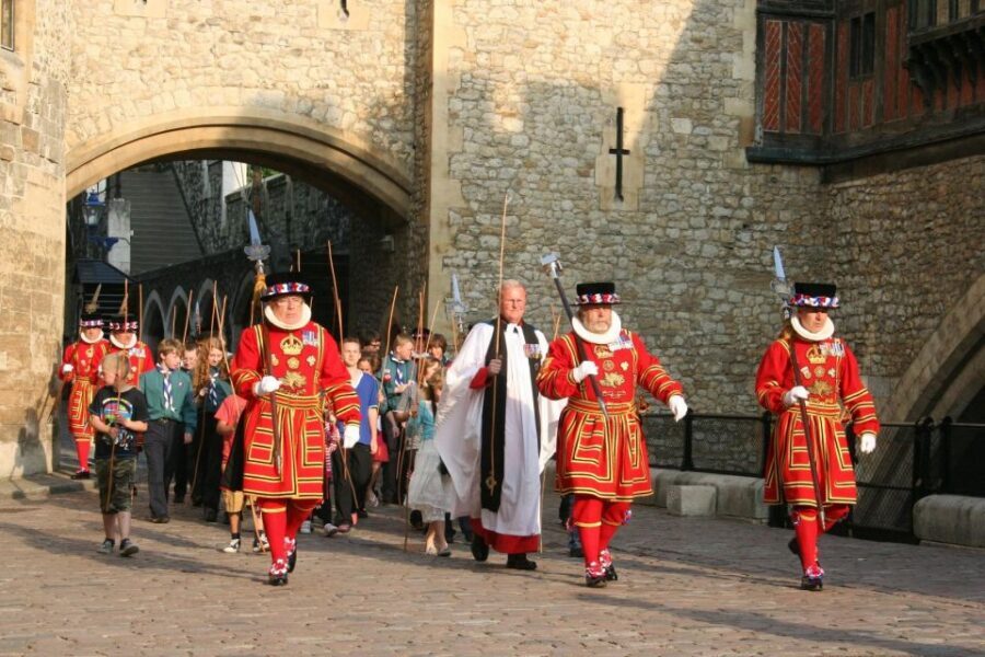 London: Easy Access Tower of London and Crown Jewels Tour - The Fortress Story: From Tower Grounds to White Tower and Armory