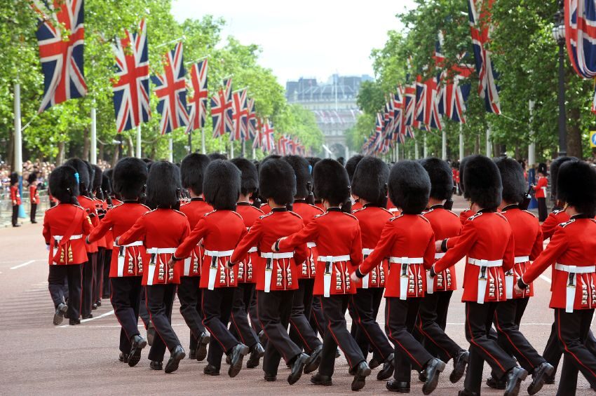 London Full-Day Tour by Black Cab - Your full-day flow: how the 8 hours actually play out