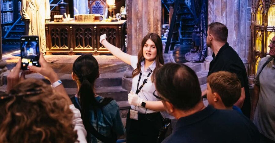 London: Fully-Guided Making of Harry Potter Tour - Diagon Alley™ and Gringotts Bank™: why a guide changes what you notice
