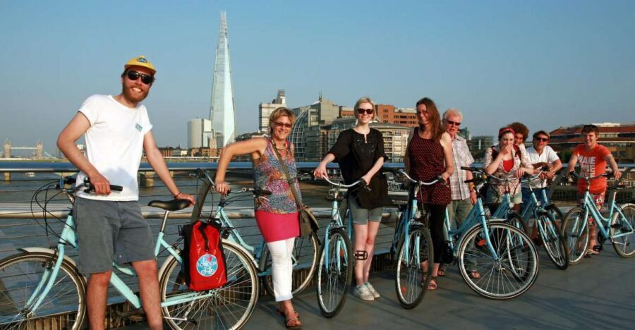 London: Guided Bike Tour of Central London - Archbishop’s Park and Lambeth Palace: starting with calm