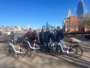 London: Guided E-bike Tour - Trafalgar Square to Buckingham Palace: pageantry in quick hits