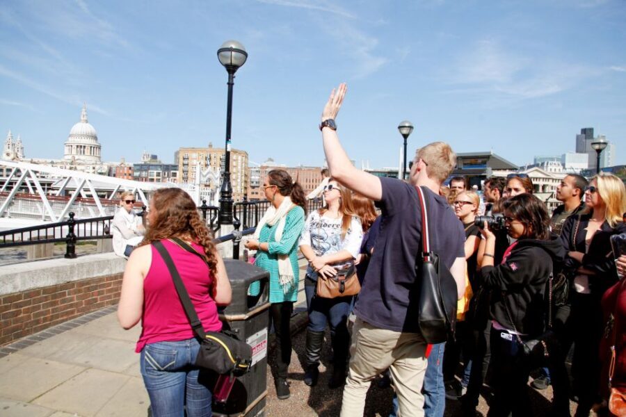 London: Guided Harry Potter Tour - Millennium Bridge: the Knight Bus squeeze moment