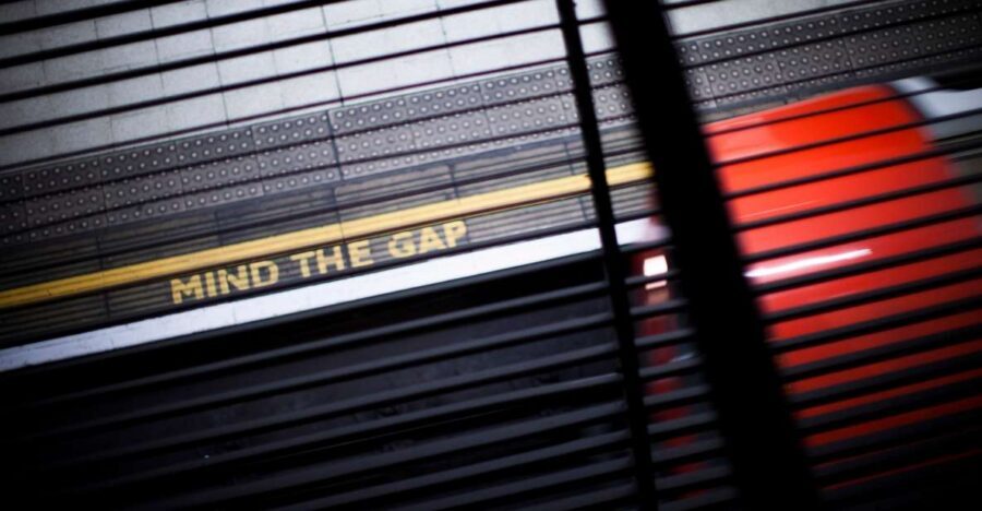 London: Guided Tour of Hidden Tube Station at Charing Cross - A Different Side of Charing Cross Underground