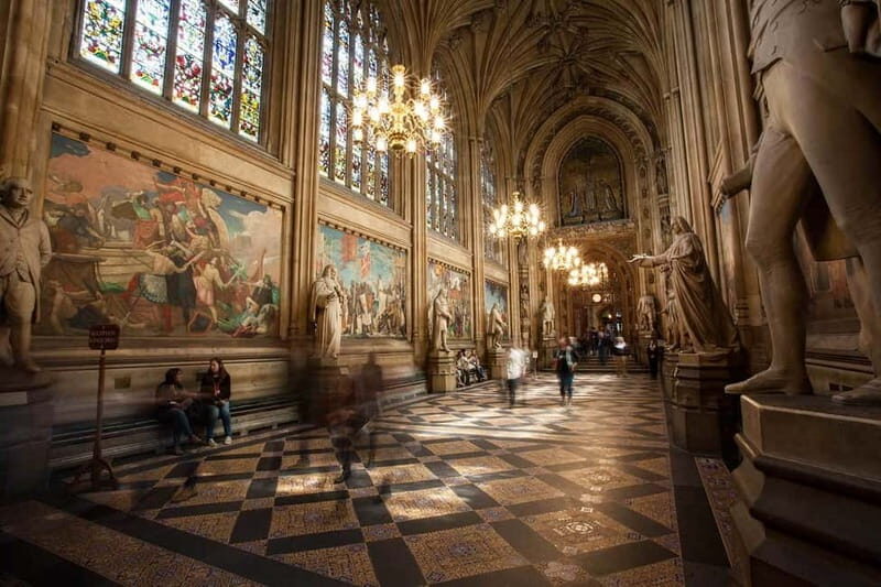 London: Guided Tour of Houses of Parliament & Westminster - Meeting at Parliament Square Without Losing 30 Minutes