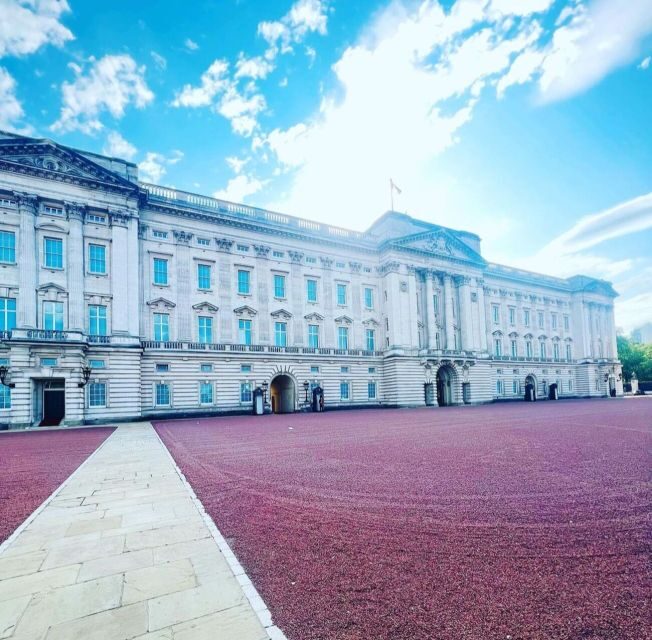London: Guided Walking Tour with Changing Of The Guard - Key things to know before you go