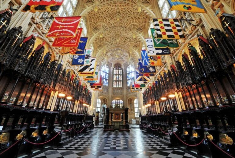 London: Guided Westminster Abbey Tour and Refreshments - Meeting point in Dean’s Yard: find the guide, avoid delays