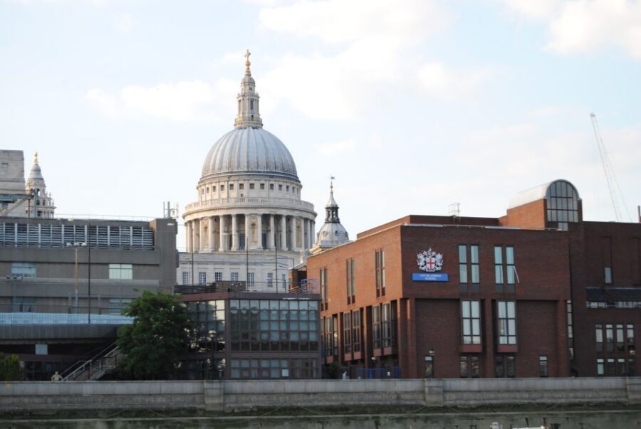 London Half-Day Private Chauffeur Driven Tour - Why a private chauffeur half-day beats the usual London slog