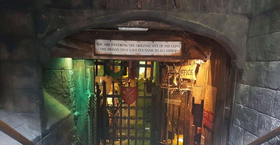 London: Harry Potter and the Clink Prison (Tour + Tickets) - Cecil Court and Goodwin’s Court: the London streets that match the films