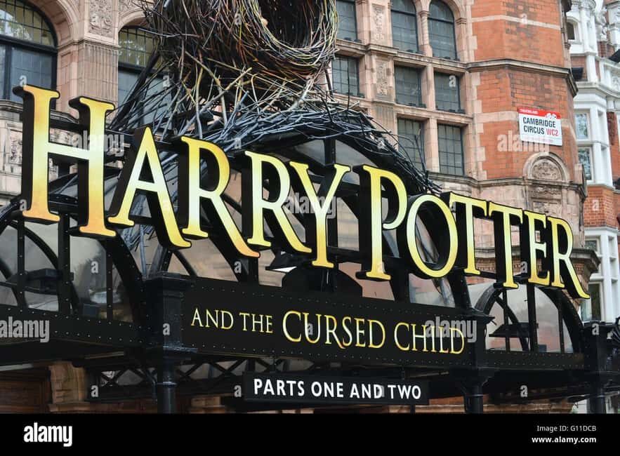 London: Harry Potter Filming Locations Sightseeing Tour - City of London School and the Daniel Radcliffe Connection