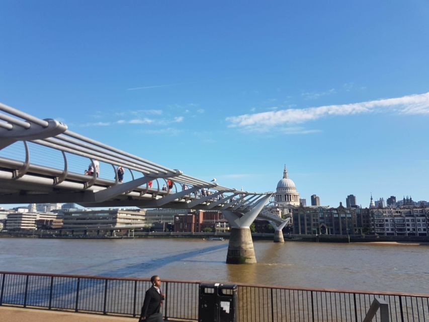 London: Harry Potter Movies Walking Tour (Kids Go Free) - Borough Market and London Bridge: finishing with real London views