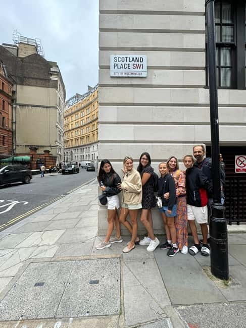 London: Harry Potter Tour in English, discover spells and secrets! - Palace Theatre: a film-famous address and the live-play connection