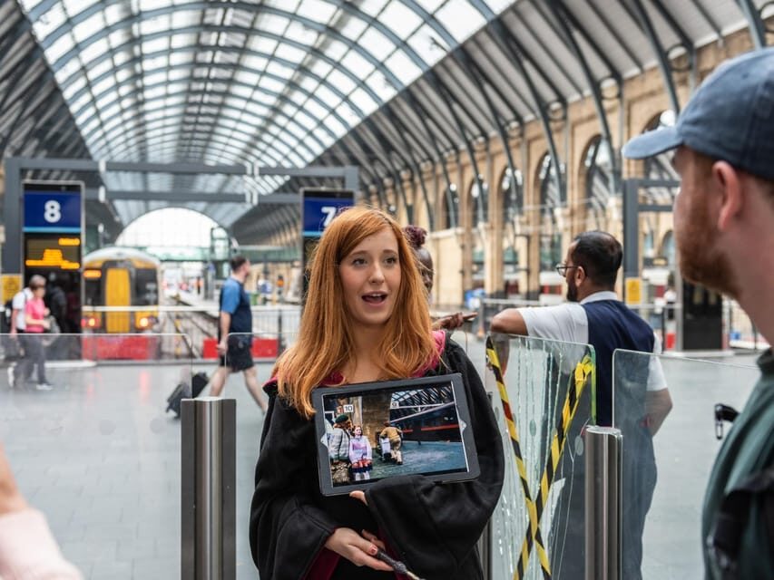 London: Harry Potter Tour & The London Dungeons Tour - Starting at King’s Cross: Platform 9 ¾ and the Parcel Yard meet-up