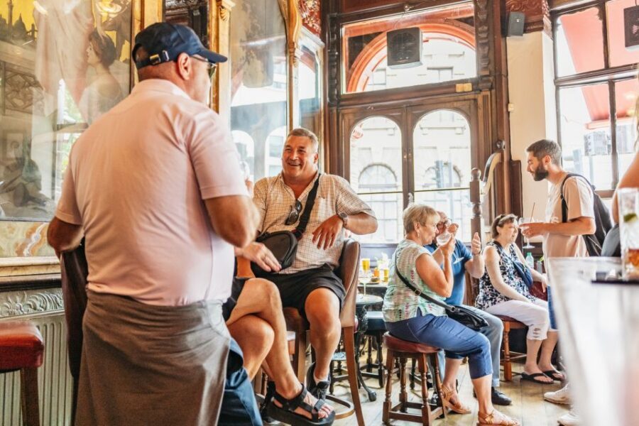 London: Historic Pubs of Central London Walking Tour - The Victorian Gin Palace Stop: A Different Kind of London Drink