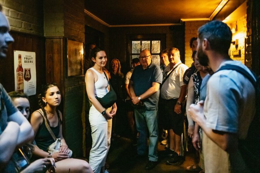 London: Historic Pubs of Central London Walking Tour - Dickens Footsteps and Local Culture Stories