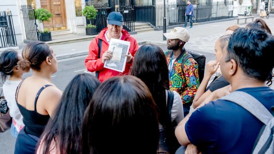 London: Hop-On Hop-Off Pass with Thames River Cruise 24 Hrs - Getting on fast: TopView app tickets and the Marble Arch or Piccadilly start