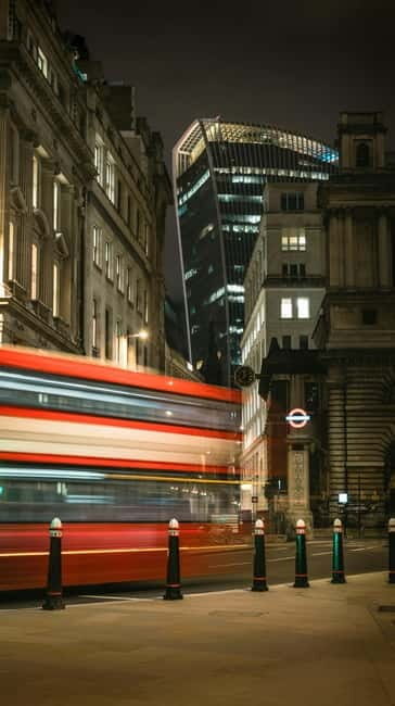 London: Jack the Ripper Tour and Underground Prison in Spanish - Price and Value: Is $26.94 a Good Deal?