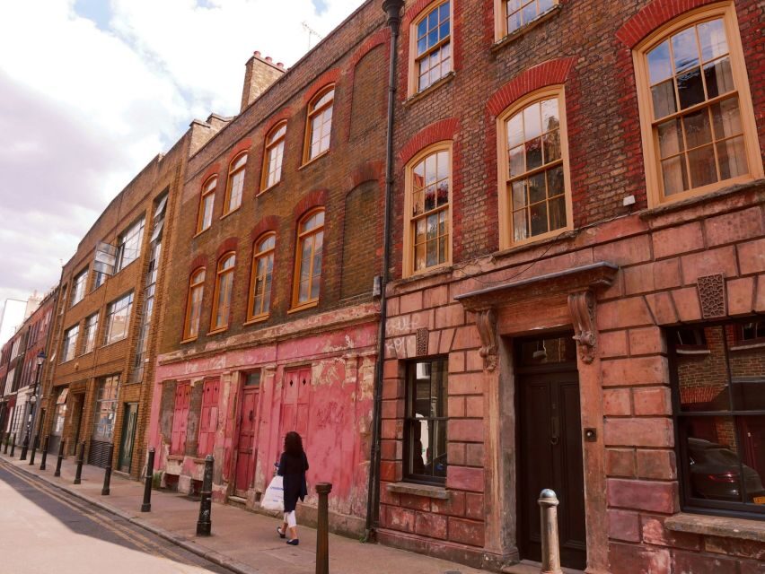 London: Jack The Ripper Tour with Ripper-ologist - Following the murders through Whitechapel streets