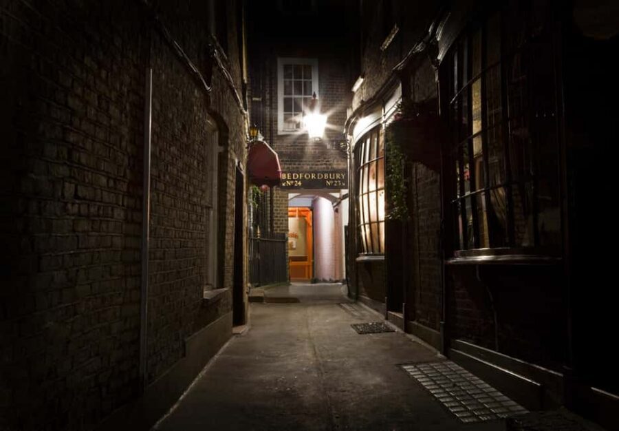 London: Jack the Ripper Walking Tour - Key points