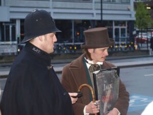 London: Jack the Ripper Walking Tour - Ripper Vision Tours - Meeting point at Aldgate East: where to start (and how to not miss it)